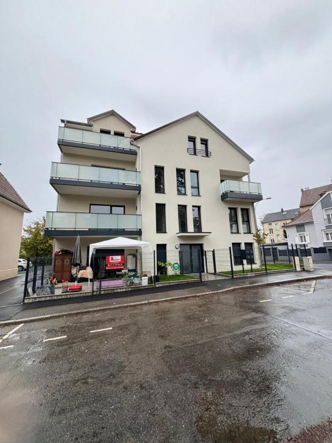 Duplex Neuf Parking Terrasse Apartment Mulhouse Luaran gambar